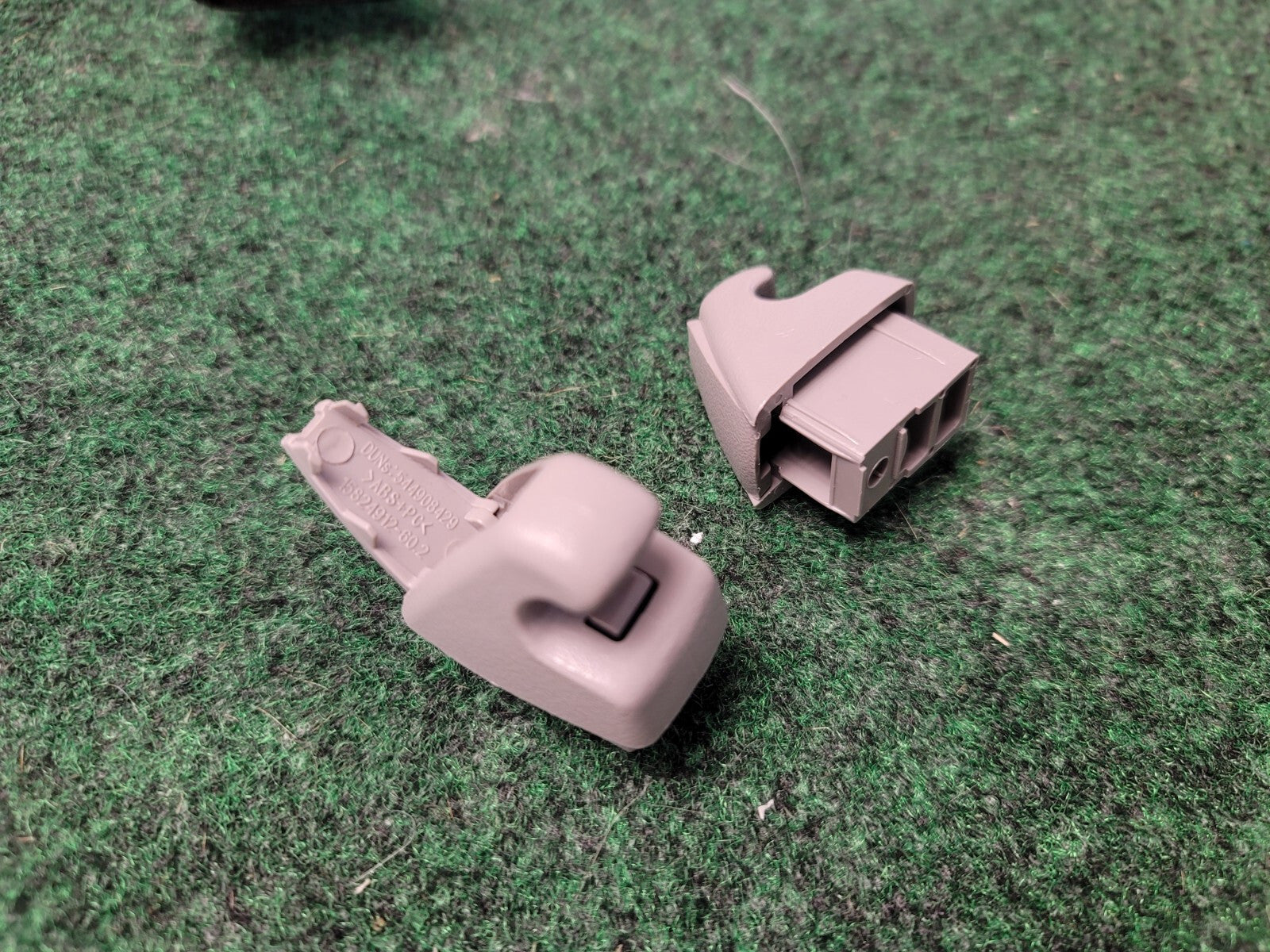 2015-2024 Chevrolet Camaro Sun Visor Clip set of 2 OEM 15824912 Gray