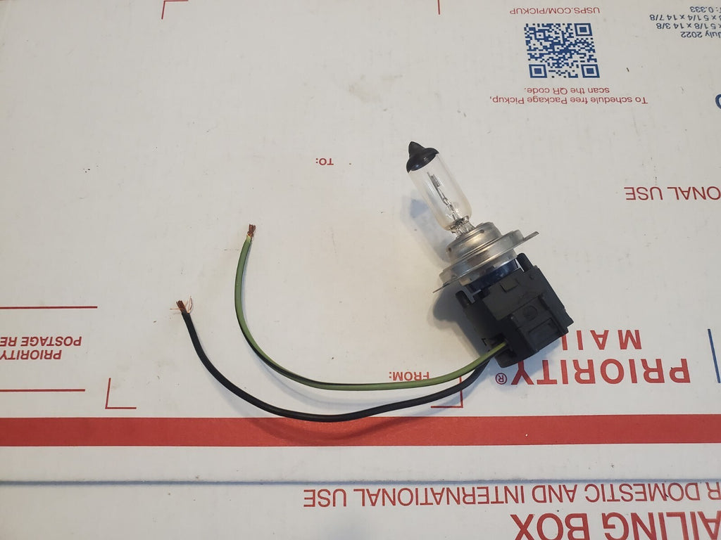 Pigtail Female Connector Harness HeadLight Repair Socket Plug Cable OEM 4L7