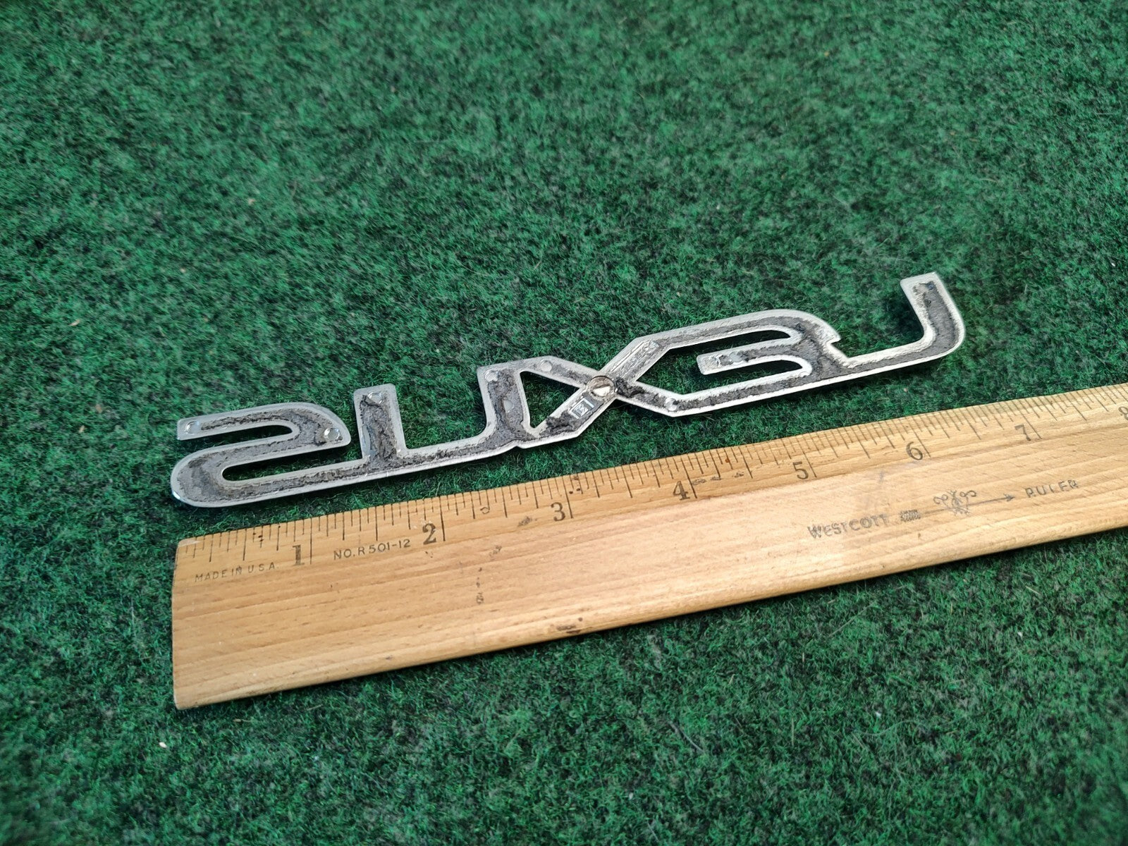 LEXUS ES300 Rear Emblem Trunk Badge Logo Chrome Name Plate Nameplate 2S8