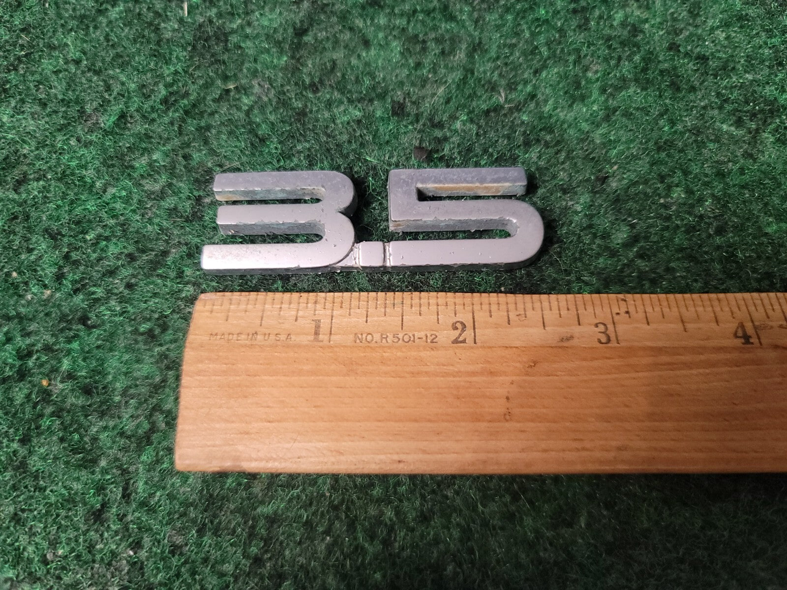 Unkown Make Model 3.5 REAR EMBLEM LOGO BADGE SIGN SYMBOL 5S5