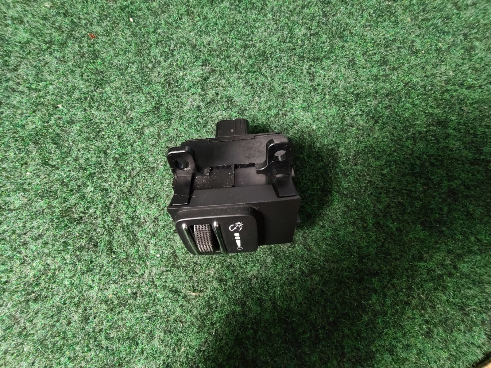 2012-2020 DODGE DURANGO DASHBOARD INSTRUMENT PANEL LIGHT CONTROL SWITCH 6L5