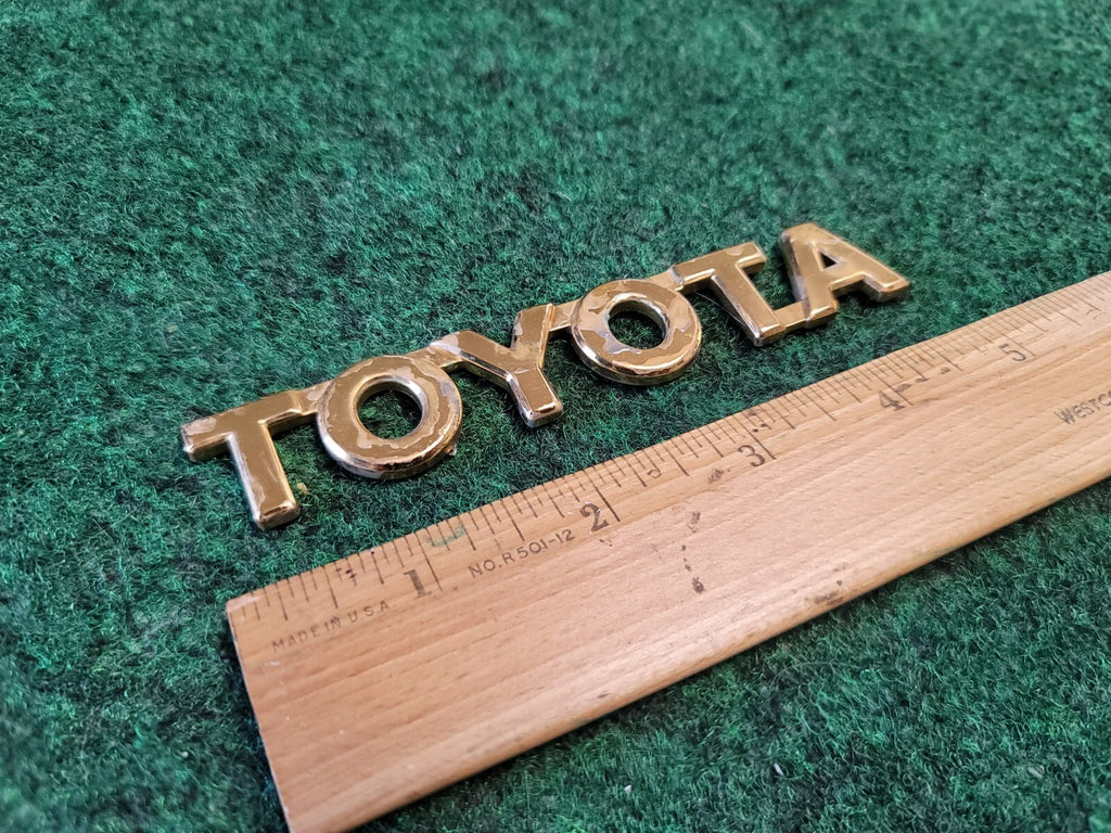 Toyota Camry Emblem Logo Letter Badge Trunk Rear Gold 5 Inch OEM Name Plate 1M5