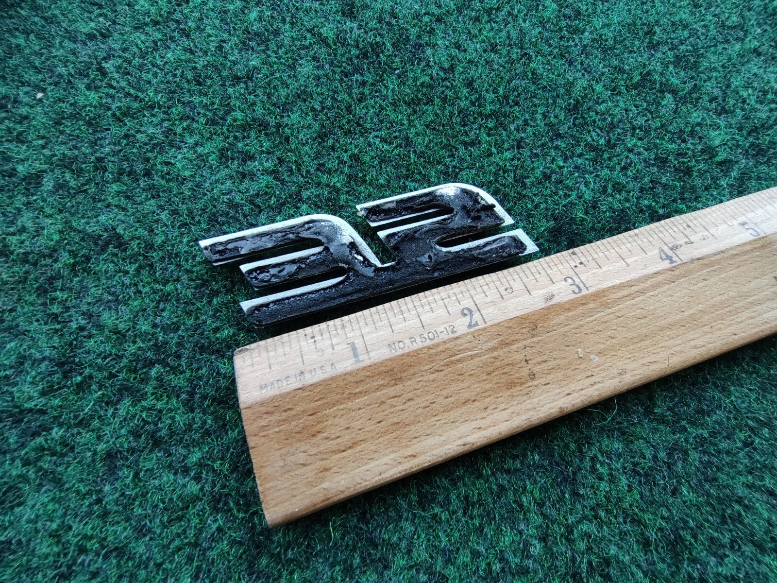 99 00 01 02 03 FORD WINDSTAR SE REAR CHROME EMBLEM LOGO BADGE SYMBOL USED 5S4