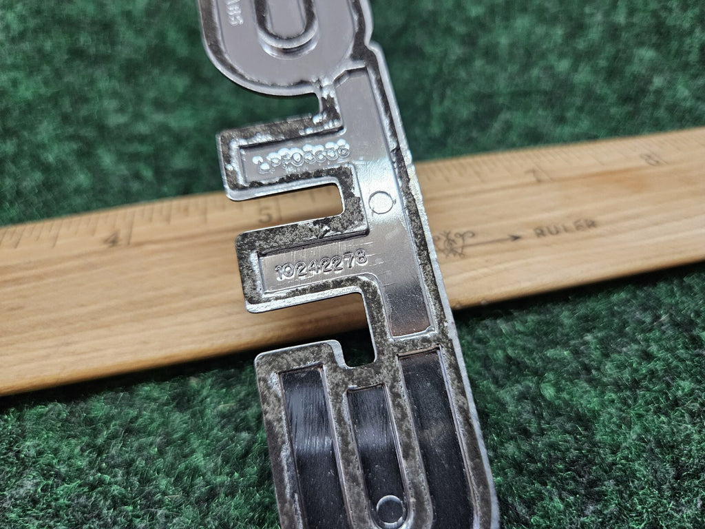 1997-2004 Oldsmobile Silhouette Chrome Rear Trunk Emblem Badge Logo 10242278 GL3