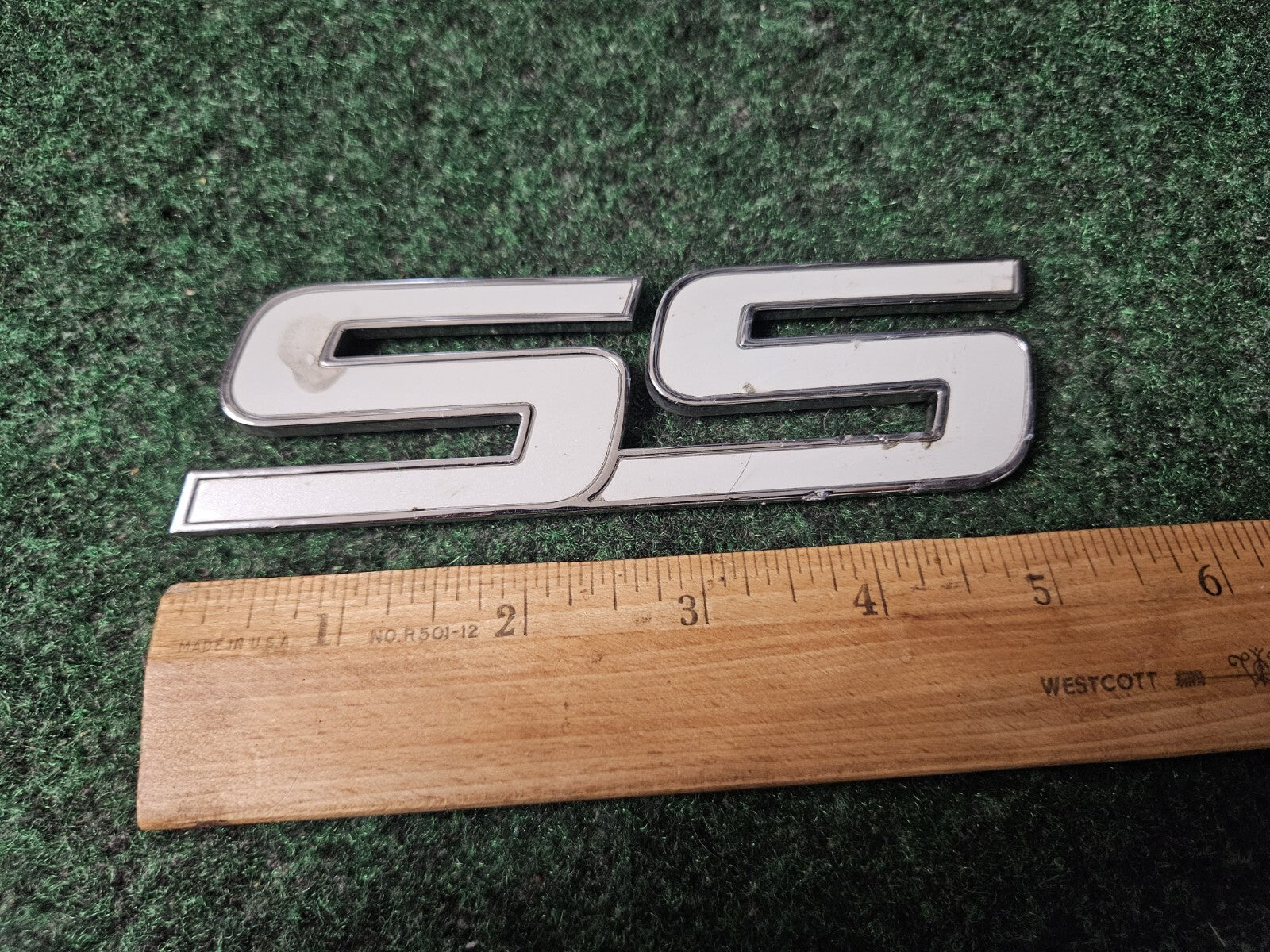 SS CHEVROLET EMBLEM BADGE NAMEPLATE GM Logo 4S1