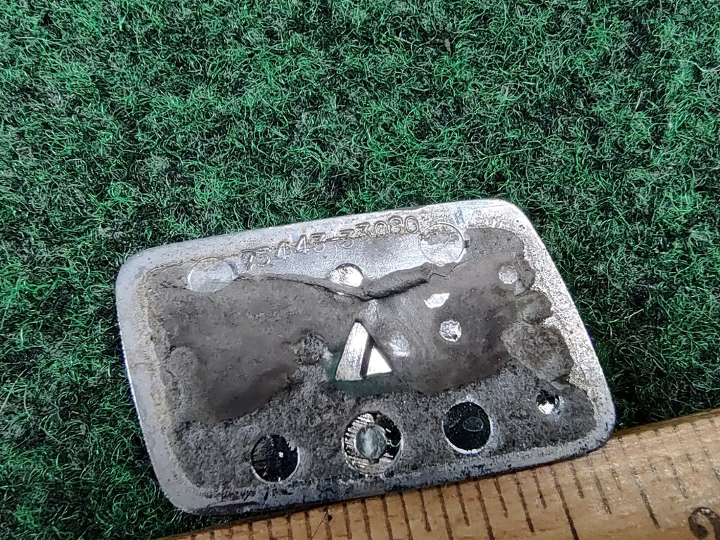 1997 - 2001 Toyota Camry Luggage Compartment Emblem LE Lettering 3S7