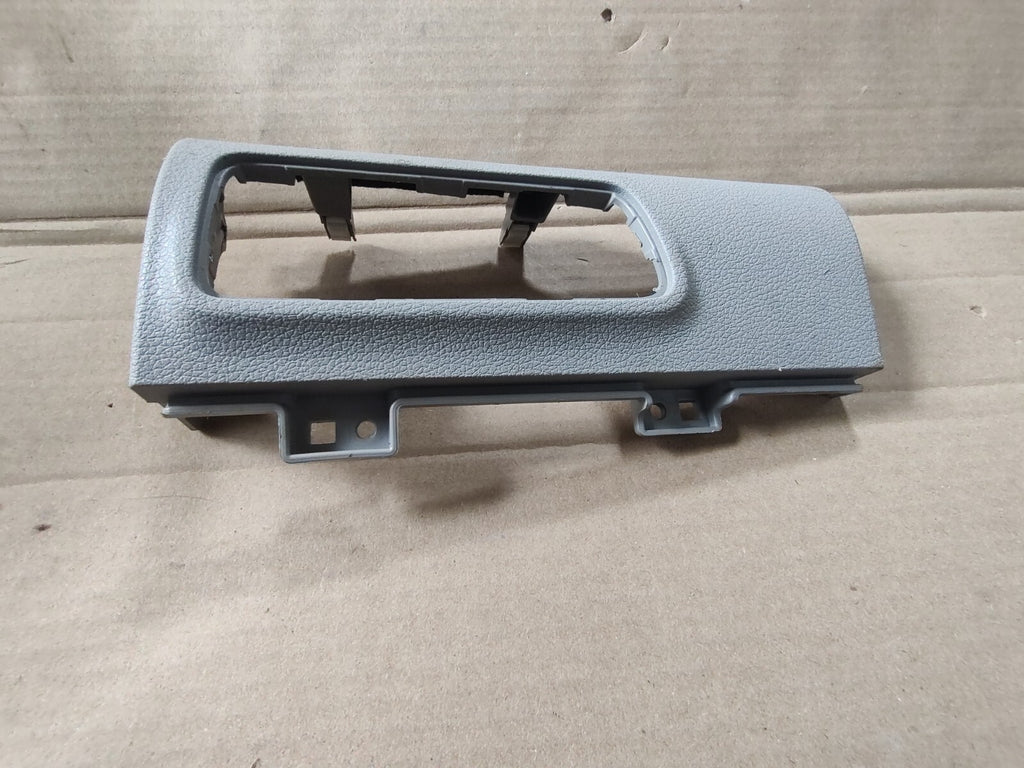 2019 - 2021 Hyundai Tucson Dash Left Switch Trim Cover 84781-D3000 OEM EL6