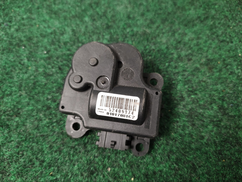 Cadillac Chevy Impala 2004-2012 2013 Heater Blend Door Actuator 52409974 OEM 1M4