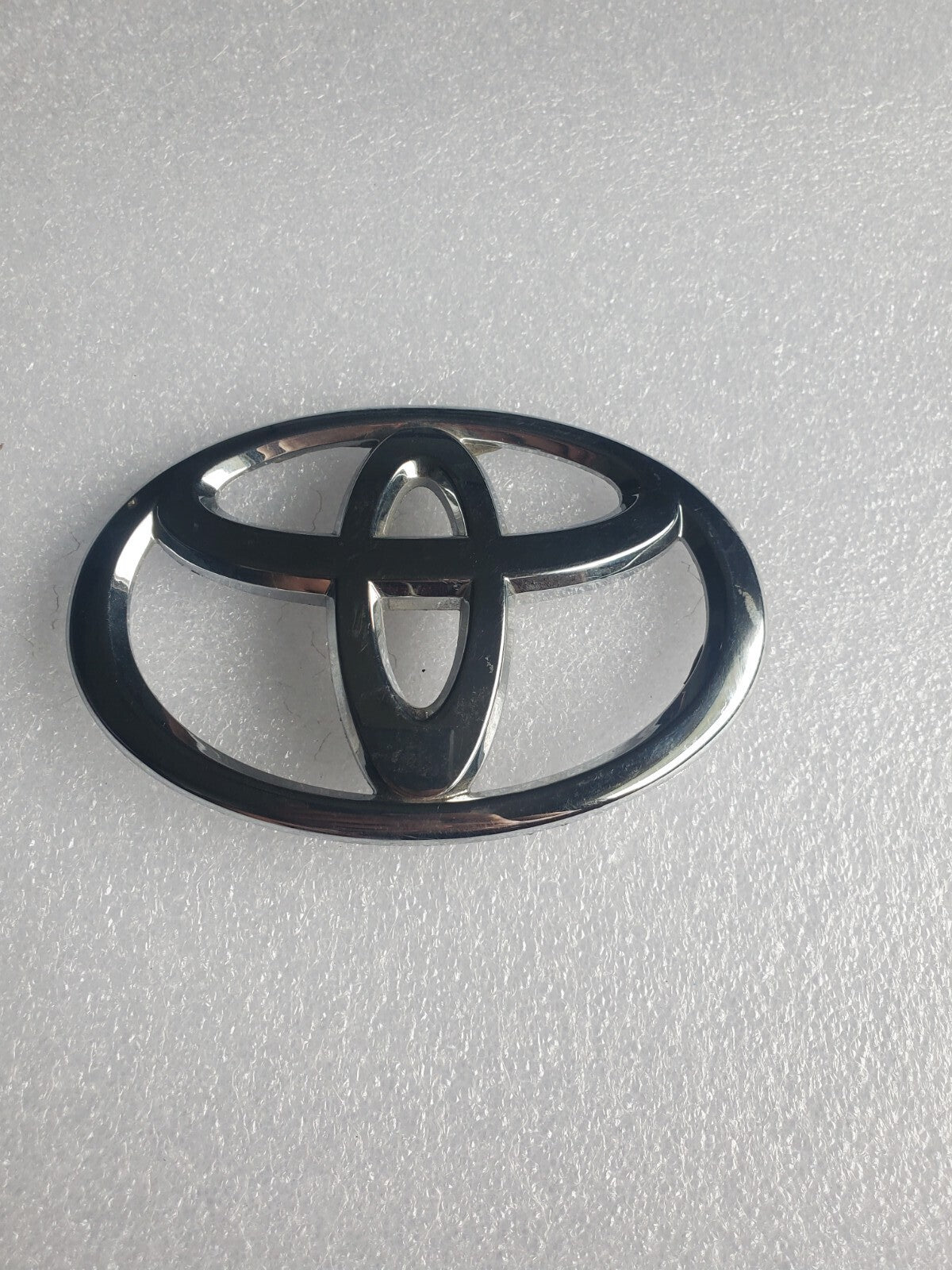 2007 2008 2009 Toyota Camry Trunk Deck Lid Emblem Badge 75432-00000 OEM 1L4