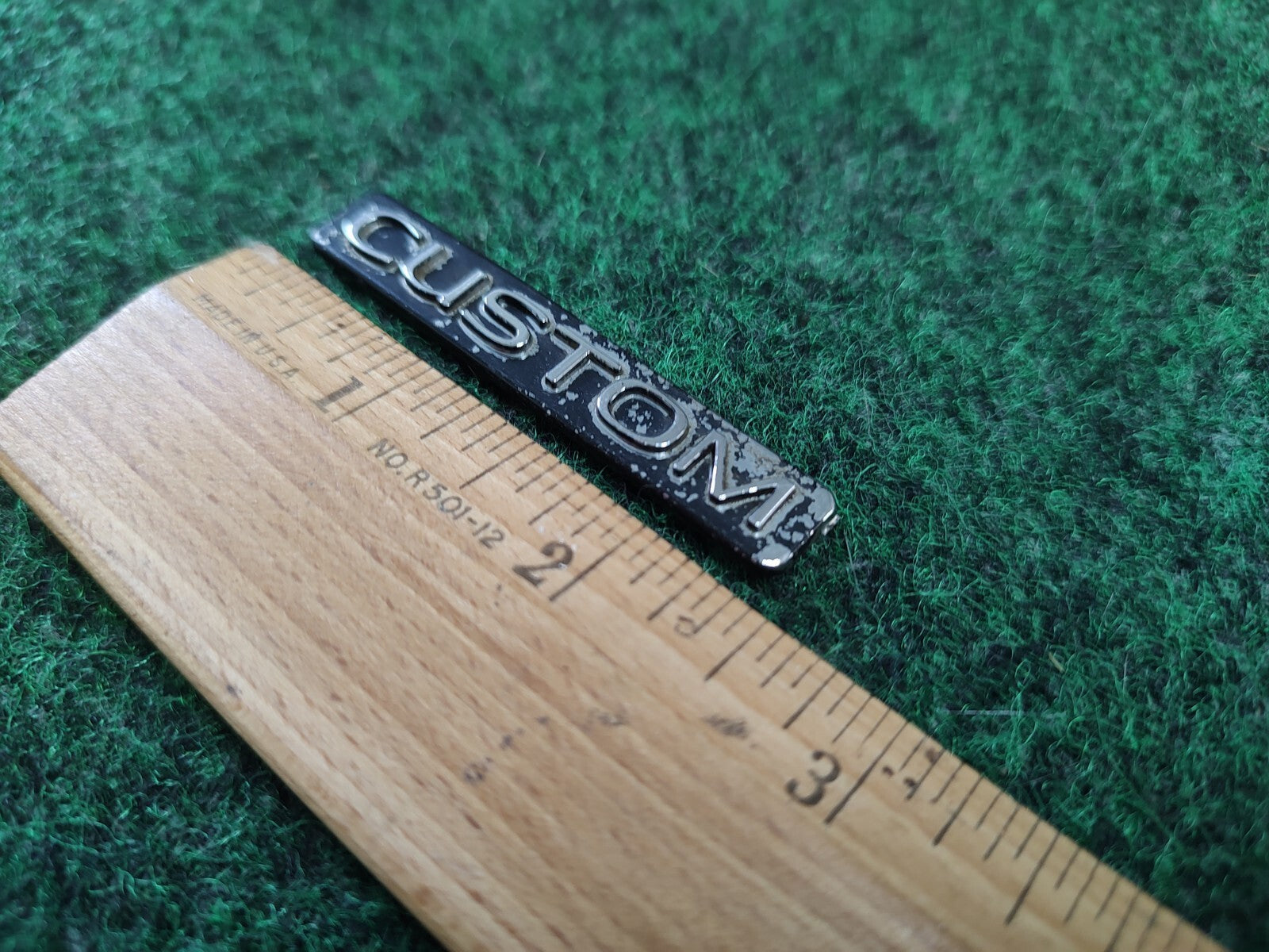 FITS 97-99 BUICK LESABRE EMBLEM Name Plate Logo Badge  25622288 - OEM 4S1