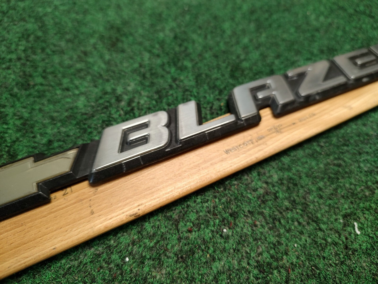 1995-2005 Chevy  Blazer Chrome 12" Tailgate Emblem Badge Logo Name 15672283 2S3