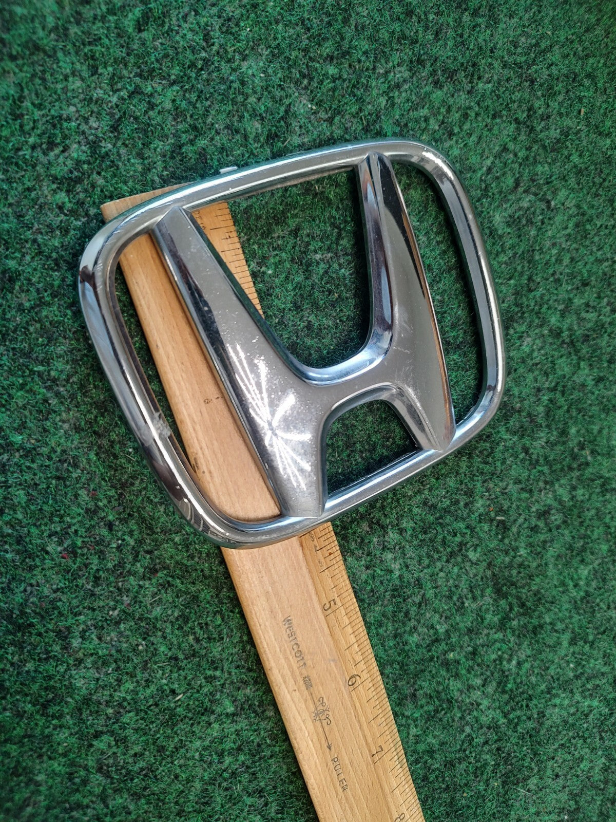 2005-2007 Honda Accord CR-V Front Grille Emblem Badge 75700-S9A-G000 3S8
