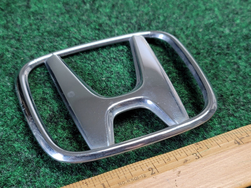 2005-2010 HONDA ODYSSEY REAR LIFTGATE EMBLEM LOGO SYMBOL 75701-SHJ-A000 OEM 1M1