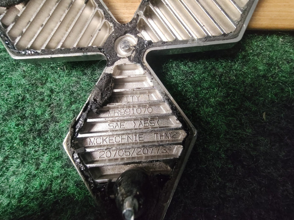 04 05 06 MITSUBISHI GALANT REAR TRUNK LID EMBLEM LOGO BADGE SIGN USED OEM 8L3