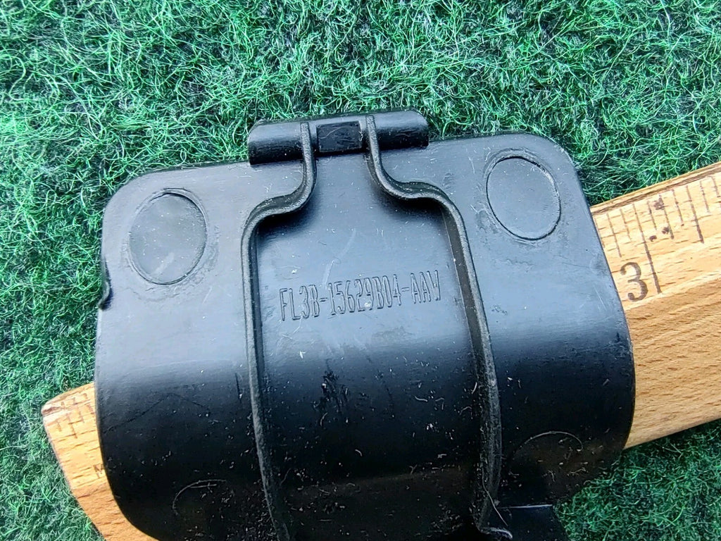 2021-2025 FORD F-150 FRONT RIGHT SIDE SEAT FORWARD INNER TRACK RAIL COVER 2L3