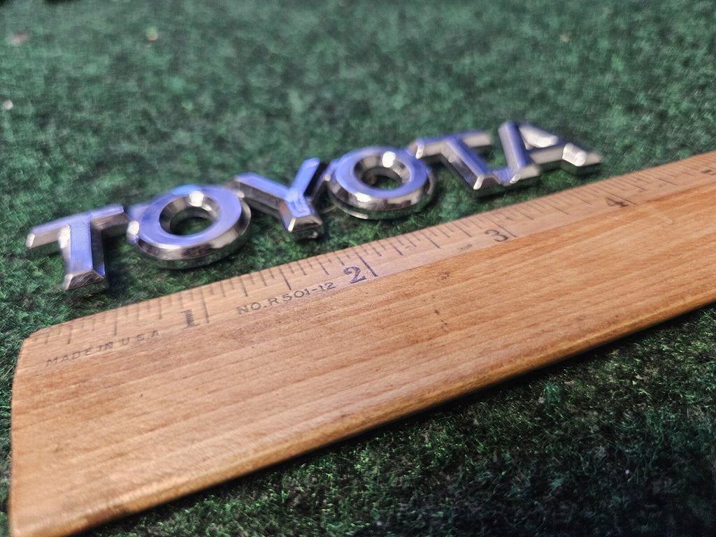 2005-2010 TOYOTA AVALON REAR LOGO BADGE SIGN SYMBOL EMBLEM 6L4