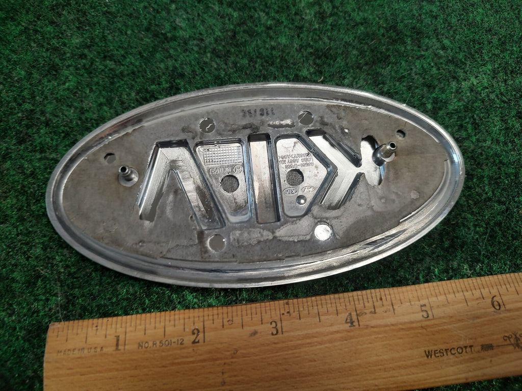2007-2010 Kia Sportage Liftgate Emblem Nameplate 86353-1F500  3S8