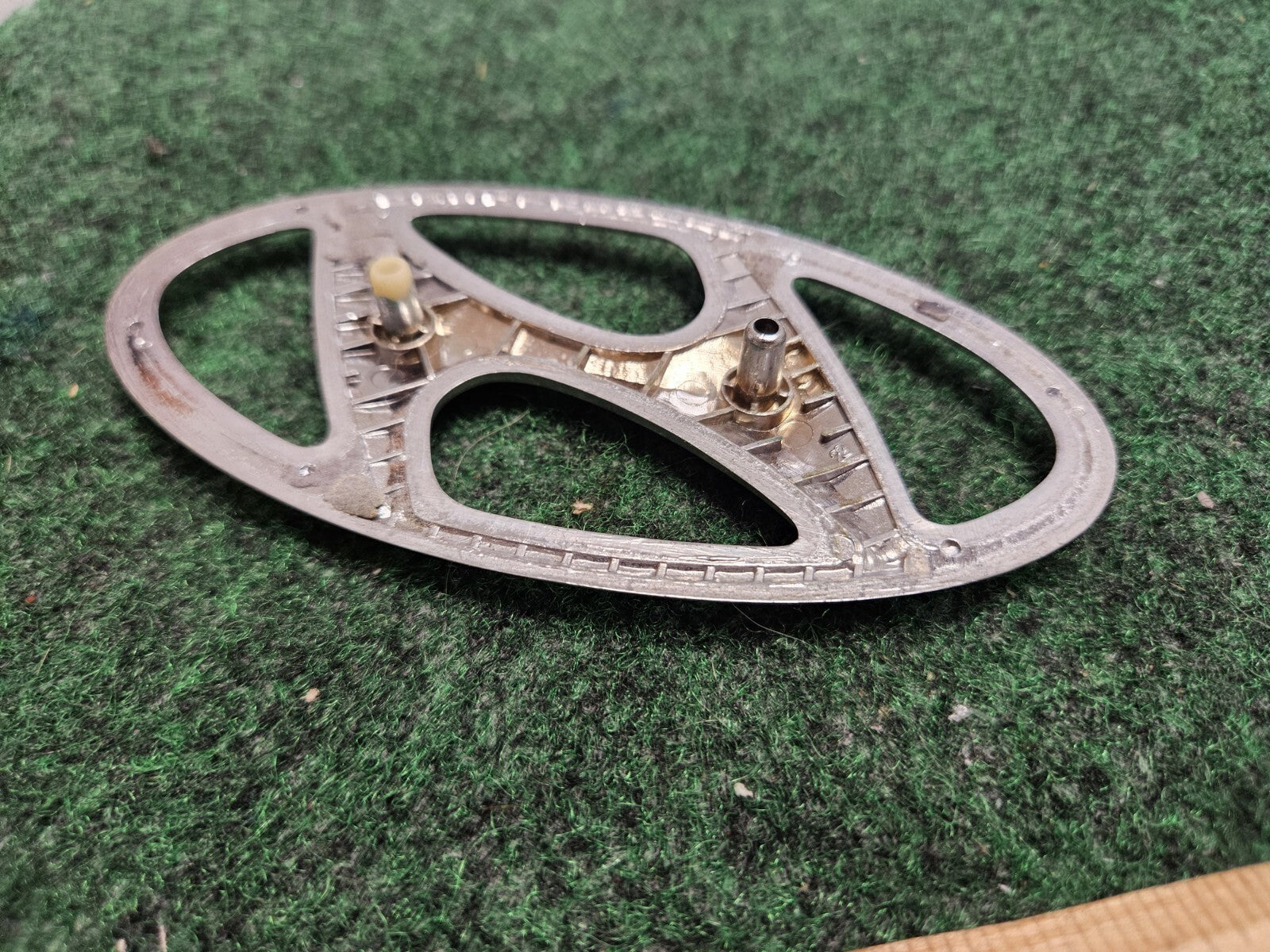 Hyundai Emblem Logo Symbol Badge Chrome OEM Nameplate Name Plate ~5" 6M8