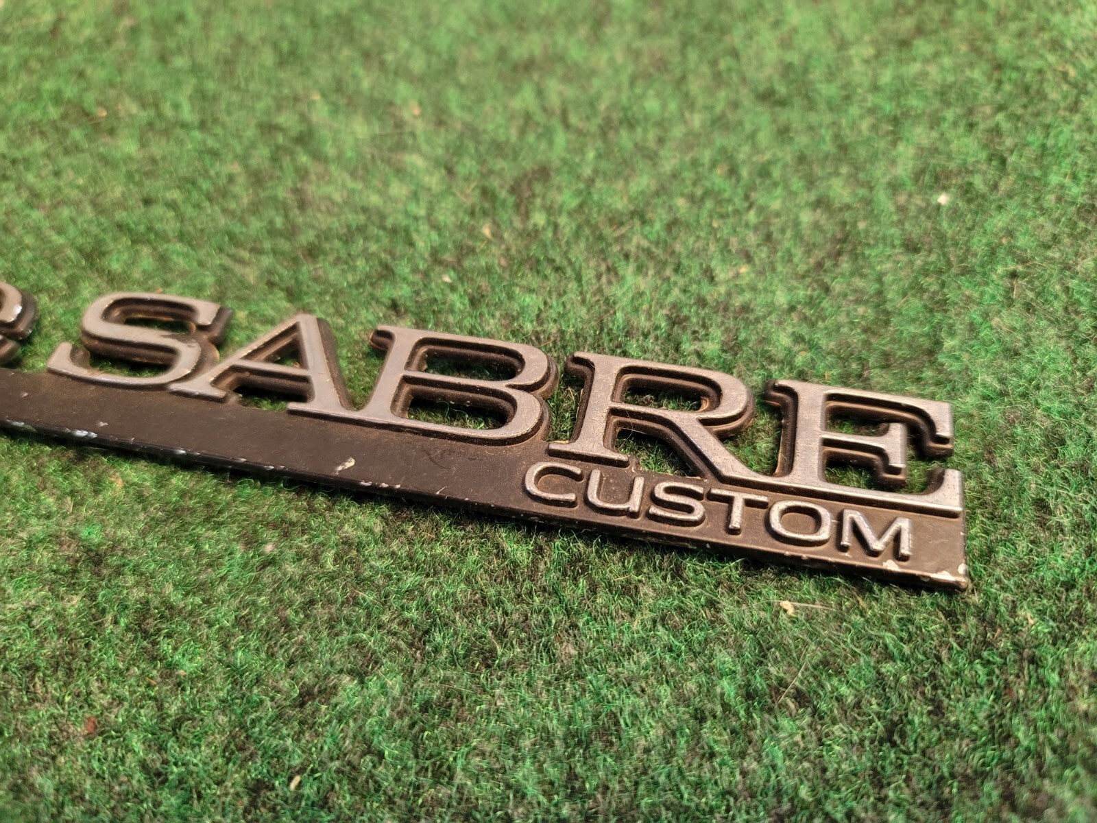 BUICK LESABRE CUSTOM - OEM EMBLEM BADGE SYMBOL LOGO NAME PLATE 9L6