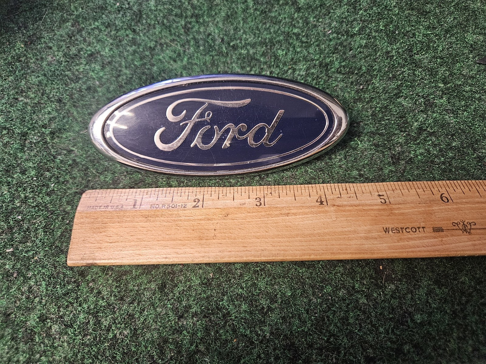 1999 2000 2001 Ford Explorer Rear Emblem Badge Logo Name #F87B-9843156-AA 4M8