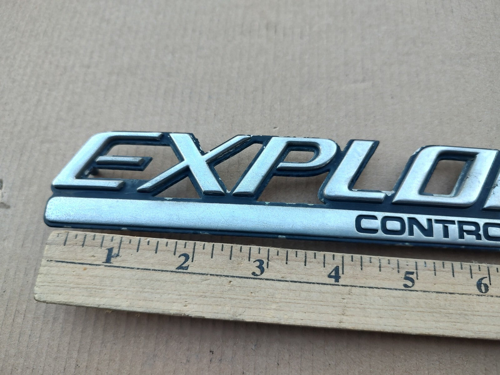 1995 96 97 FORD EXPLORER XLT CONTROL TRAC 4WD REAR EMBLEM LOGO BADGE SYMBOL MT1