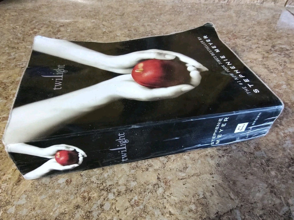 Twilight Book Meyer, Stephenie Paperback B12