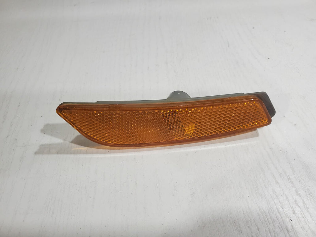 2003-2007 Cadillac CTS Front Left Bumper Marker Light Lamp 25699380 OEM 6L2