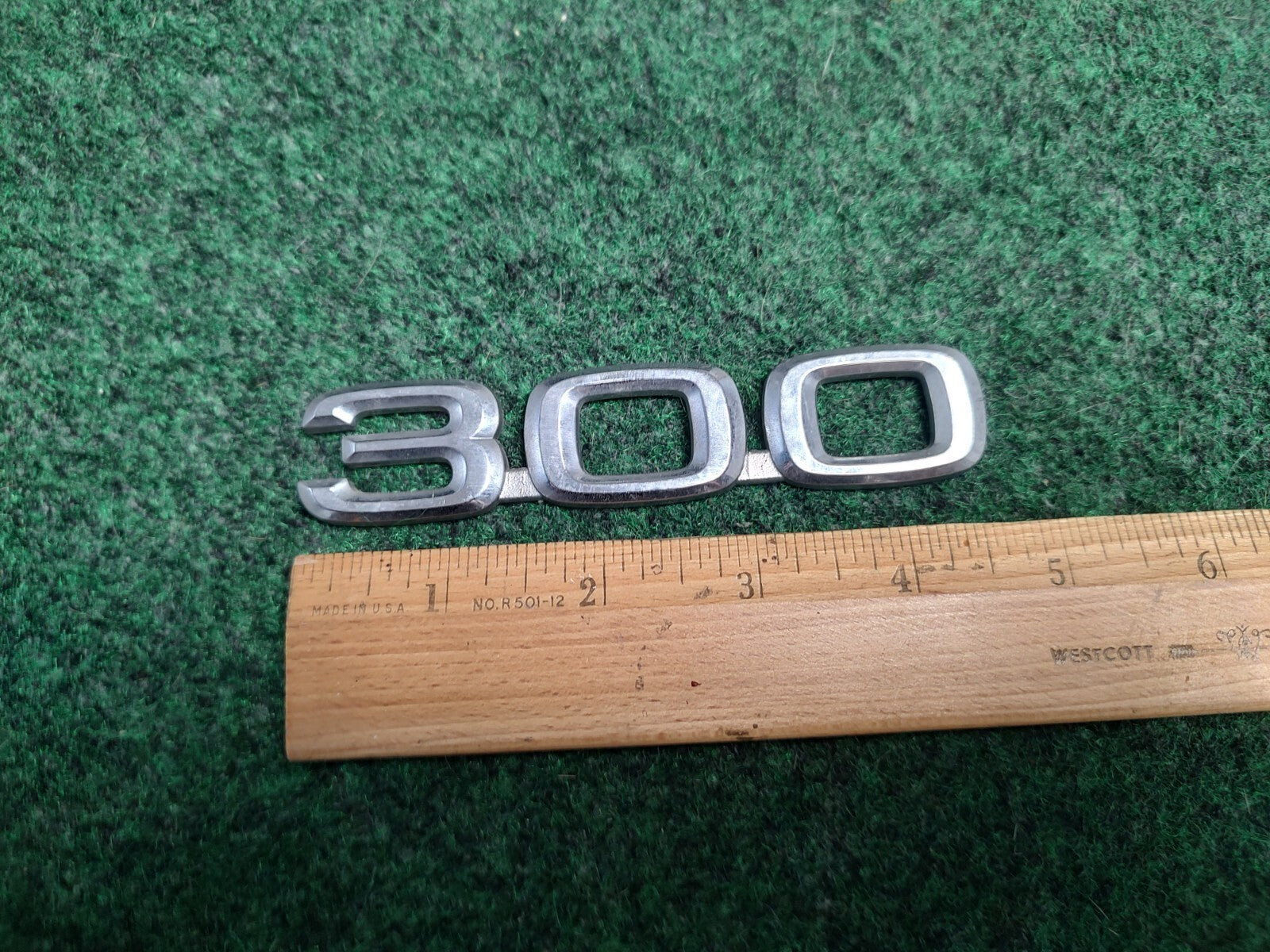 2002-2006 LEXUS ES300 ES 300 REAR GATE EMBLEM LOGO BADGE SYMBOL OEM 2S9