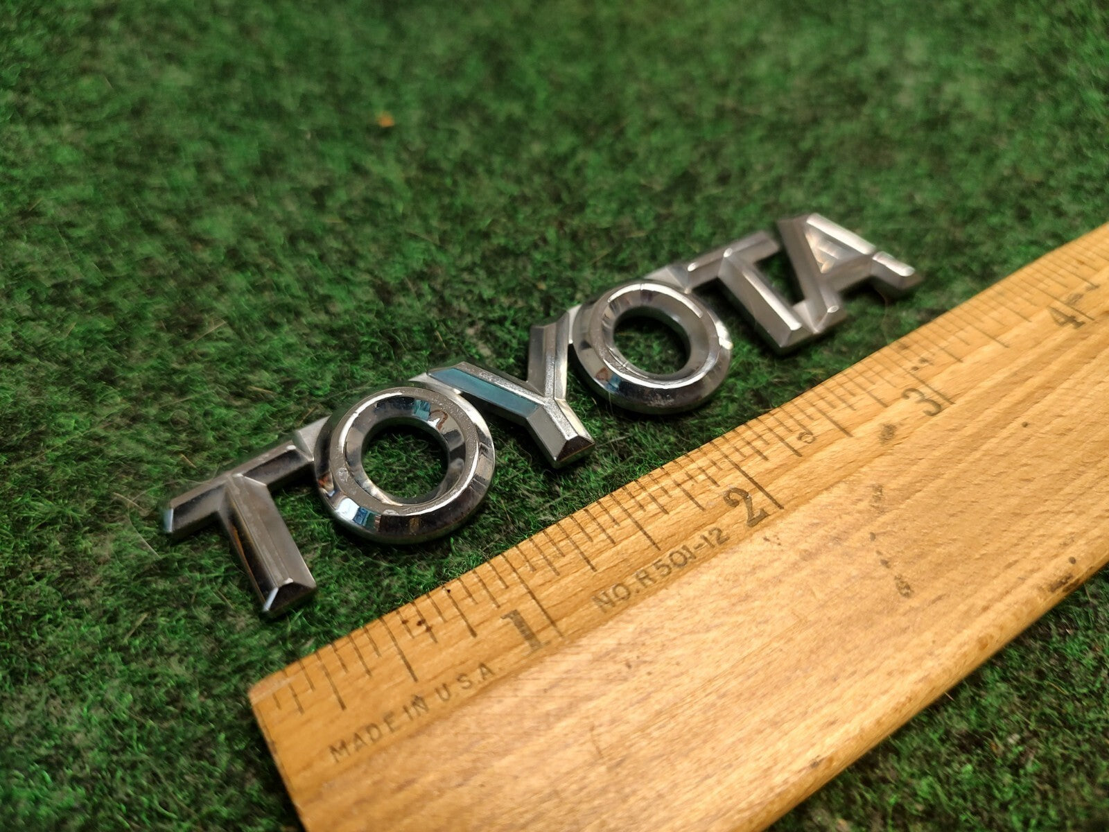Toyota OEM 1998-2002 Corolla Sedan Rear Trunk Emblem Badge Logo 75441-12770 3S3