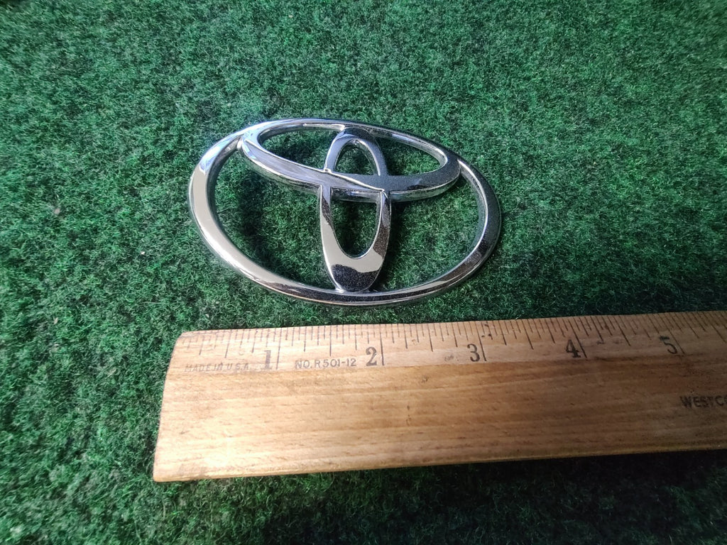 Toyota Chrome Emblem Logo Symbol Unknown Model ~3.6" L8098 8L2