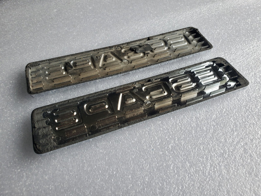(2) 08 09 10 11 12 FORD ESCAPE XLT REAR GATE CHROME EMBLEM LOGO BADGE OEM 2L3