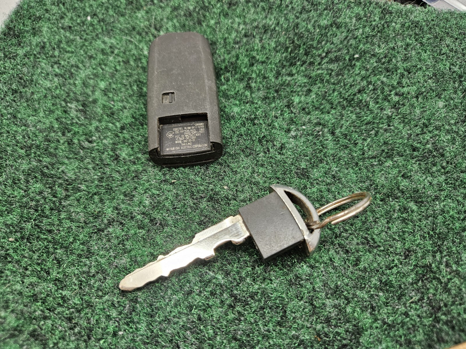 Mazda Keyless Entry Remote Fob KEYFOB OEM WAZSKE13D01 4 buttons Used  GL3