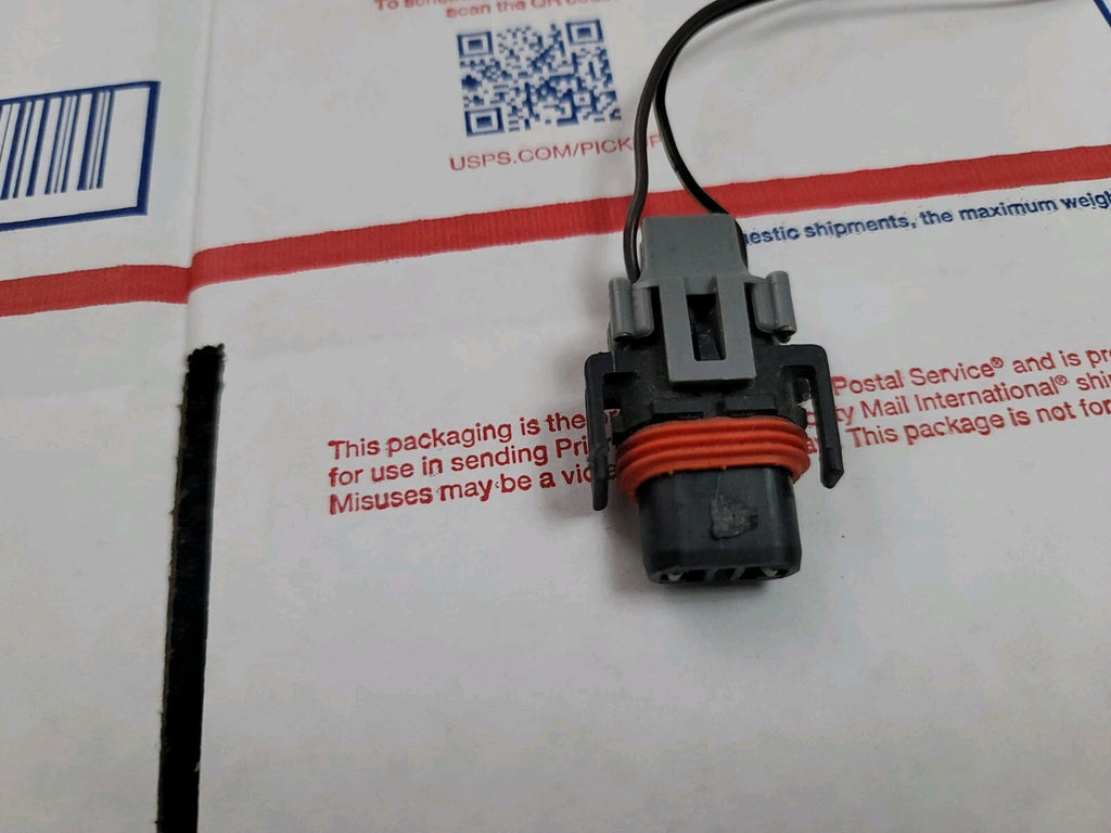 Wire Pigtail Male Fog Light Socket Plug Connector Replace 8L6
