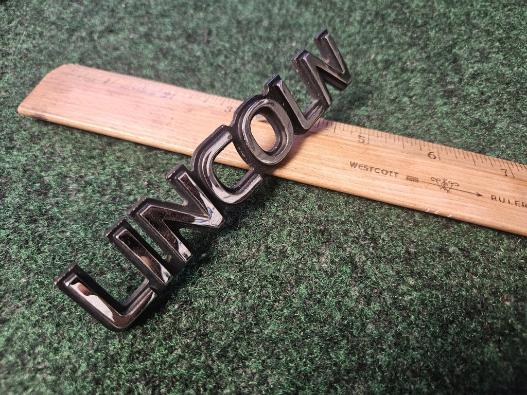 Lincoln OEM  Plastic Vintage Emblem Badge Logo Nameplate Name Plate 4.75" 4M8
