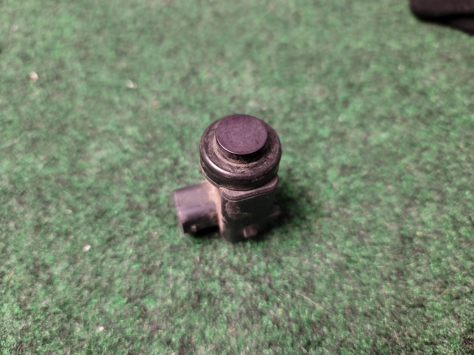 03-06 Lincoln Navigator Bumper Parking Assist Sensor OEM 2L1T-15K859-AA 9L2