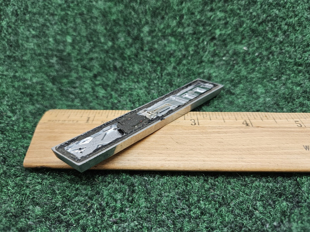 Chevy 2004-2007 Malibu Maxx Rear Emblem Badge Logo Nameplate Name 22696587 GL4