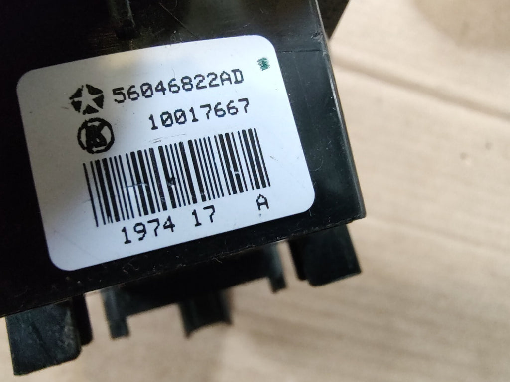 2011-2014 DODGE CHRYSLER RIGHT RH FRONT POWER WINDOW SWITCH 56046822AD OEM BL9