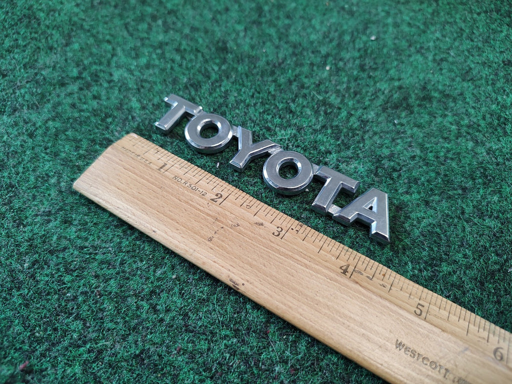 2003-2008 Toyota Matrix Liftgate Emblem Logo OEM 75441-02070 Trunk Rear 1S5