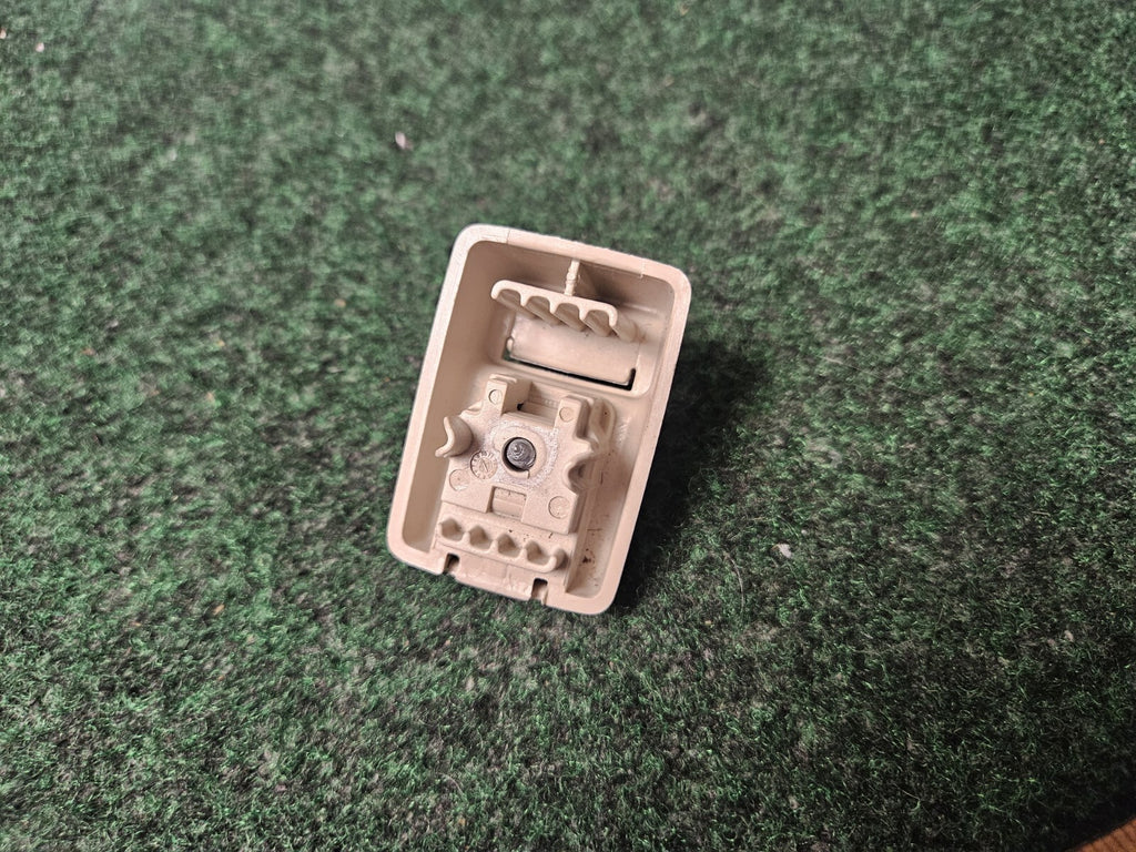 2006-2012 Land Rover Range Rover Sport Beige Sun Visor Clip Retainer OEM 4S7