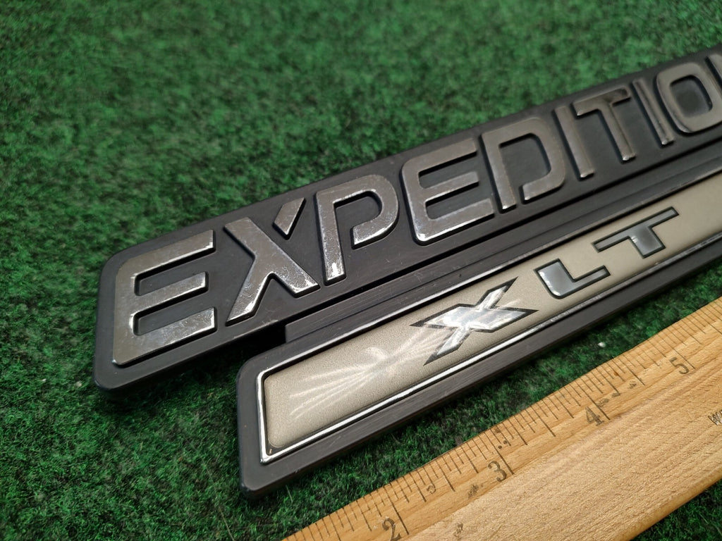 OEM Ford Expedition XLT Gold Emblem F75B-16B114-AB Logo Nameplate Decal 2S3