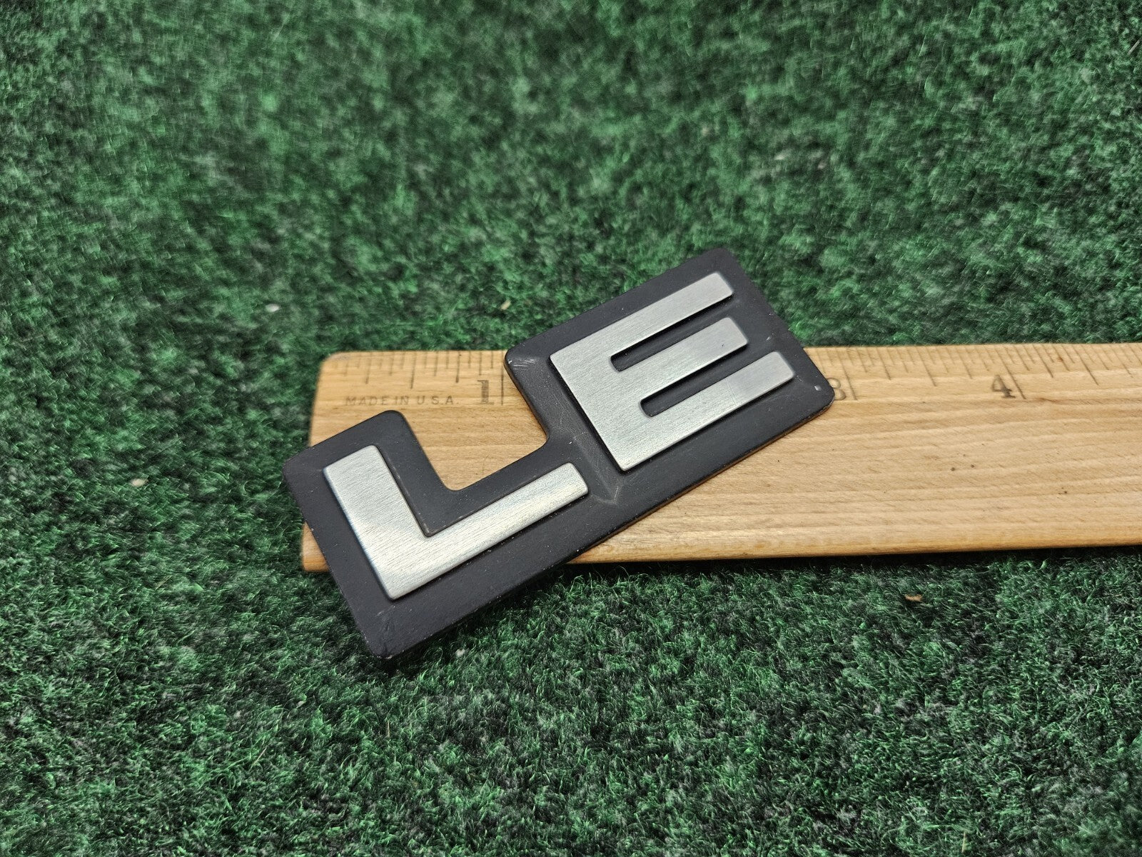 1987-1996 Dodge Dakota LE Cab Corner Emblem Name Plate Badge  55026887 GL3