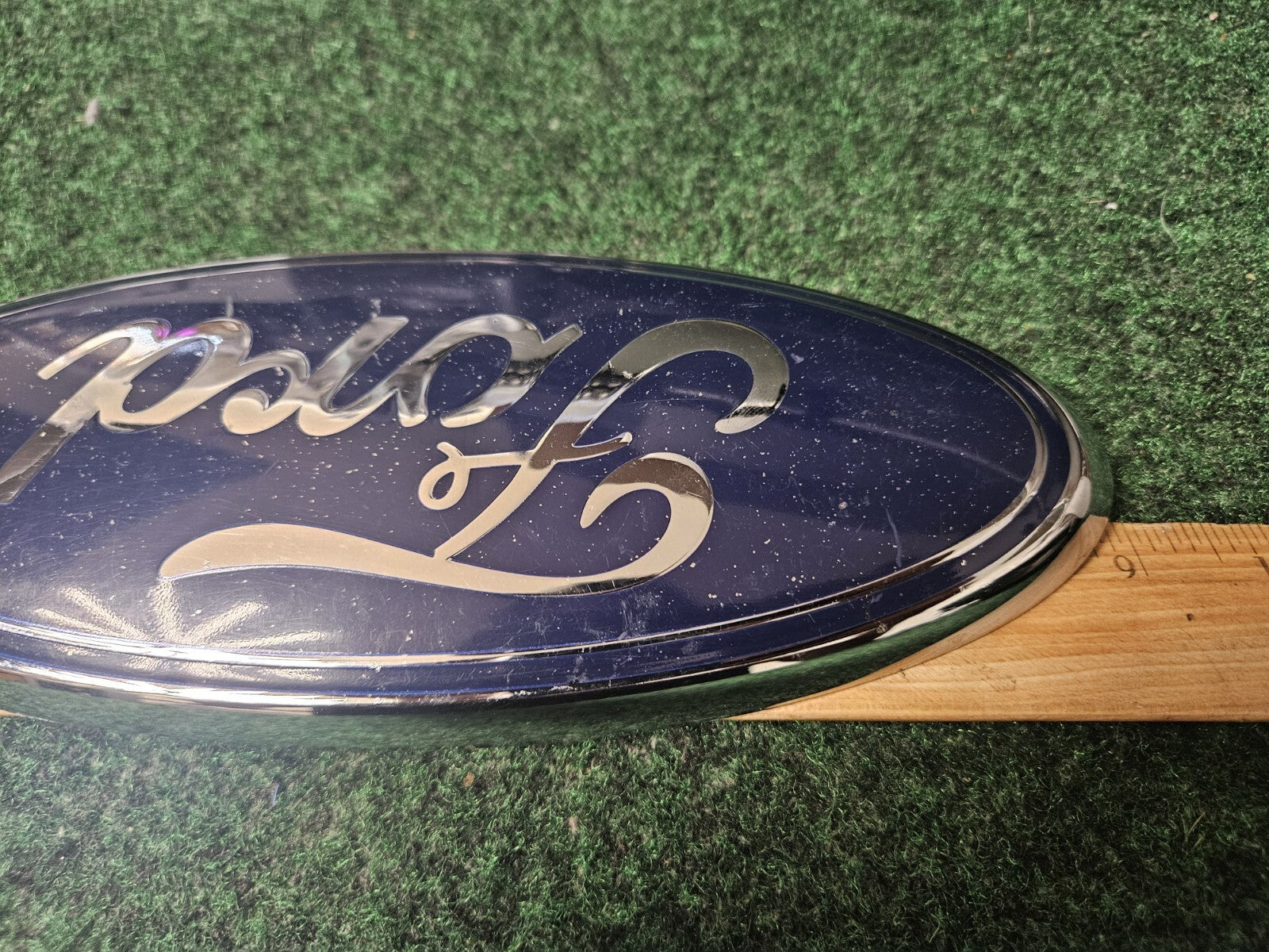 Ford Taurus Front Grille Emblem 9" Oval Badge OEM 7T43-15402A16-AA 2L3
