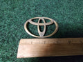 Toyota Emblem Logo Symbol Name Plate Unknown Model 770-5100 5S4