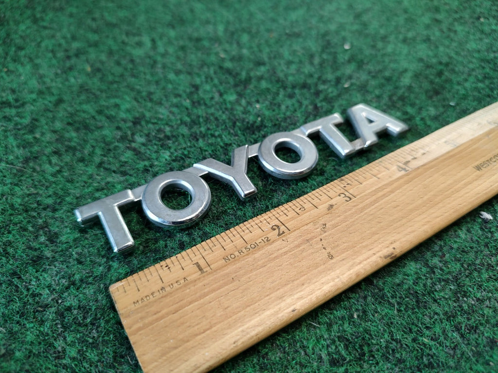 2003-2008 Toyota Matrix Liftgate Emblem Logo OEM 75441-02070 Trunk Rear 1S5