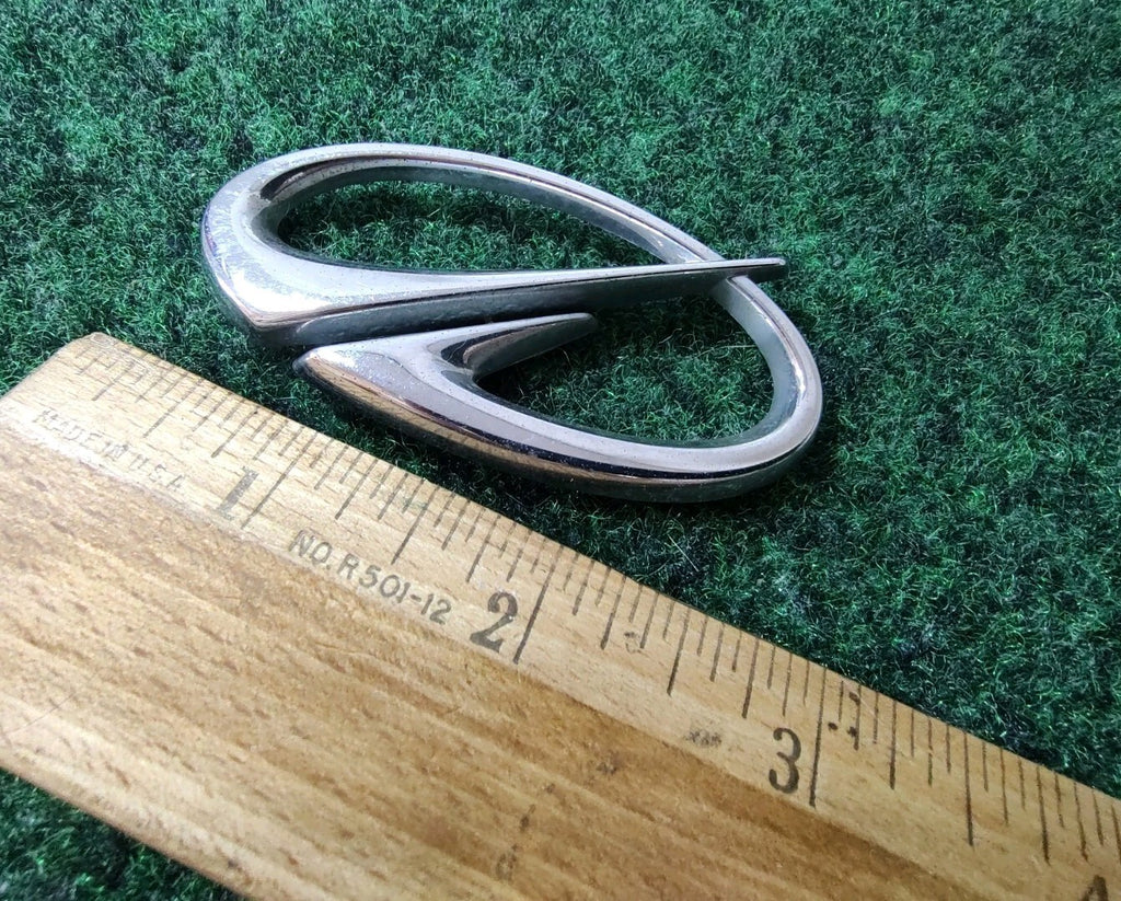 Vintage OLDSMOBILE Chrome EMBLEM SYMBOL BADGE OEM Nameplate 6S8