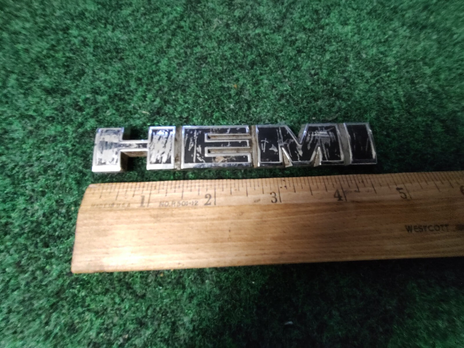 OEM 2006 - 2010 Dodge Magnum Charger HEMI Side Emblem Badge Logo 04806328AA 4S4