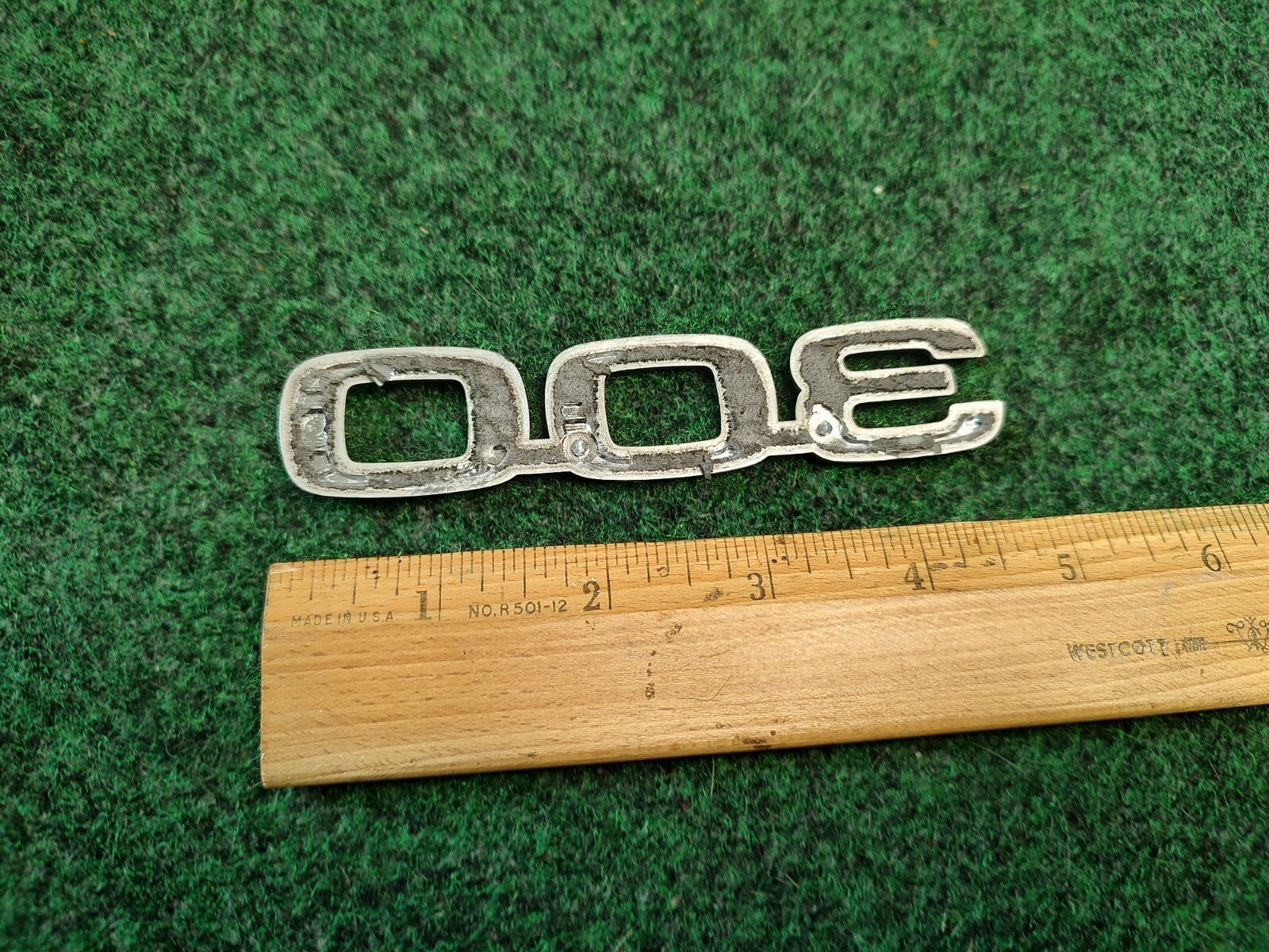 98 99 00 01 Lexus 300 Emblem Logo Symbol Badge Rear Trunk Chrome OEM 1S4