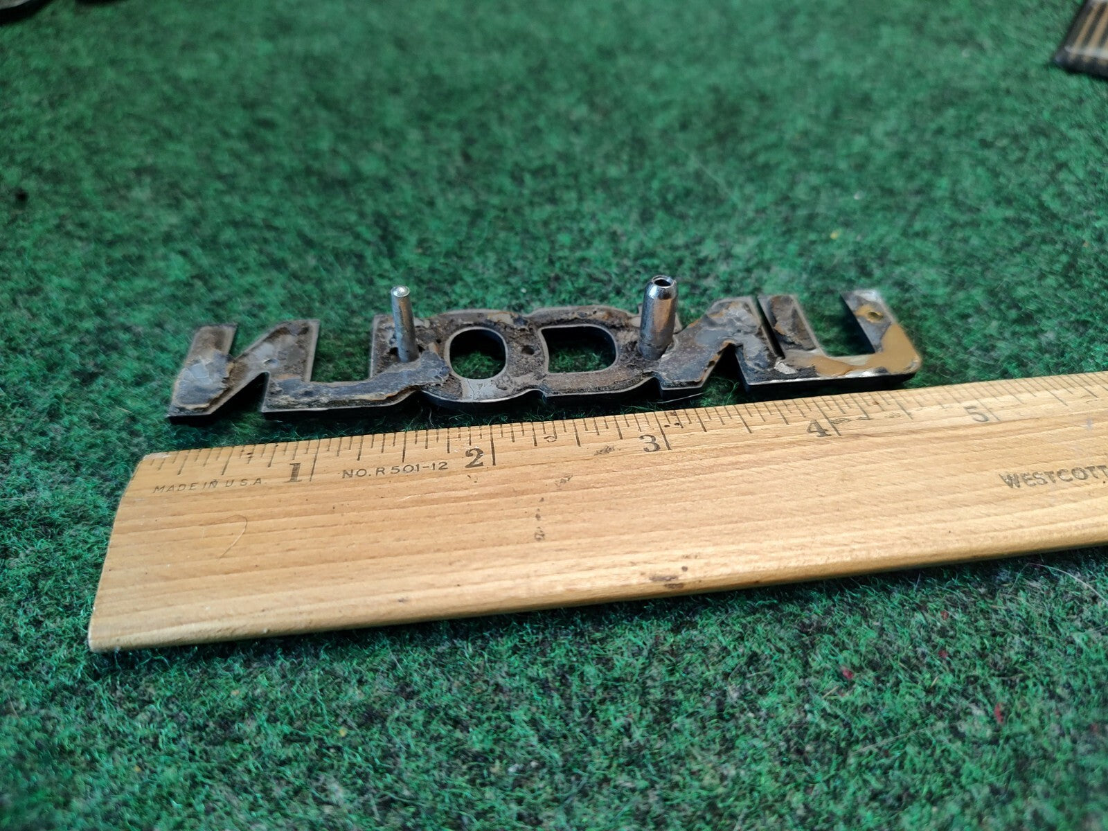 Lincoln OEM  Plastic Emblem Badge Logo Nameplate Name Plate Plastic Genuine 4S1