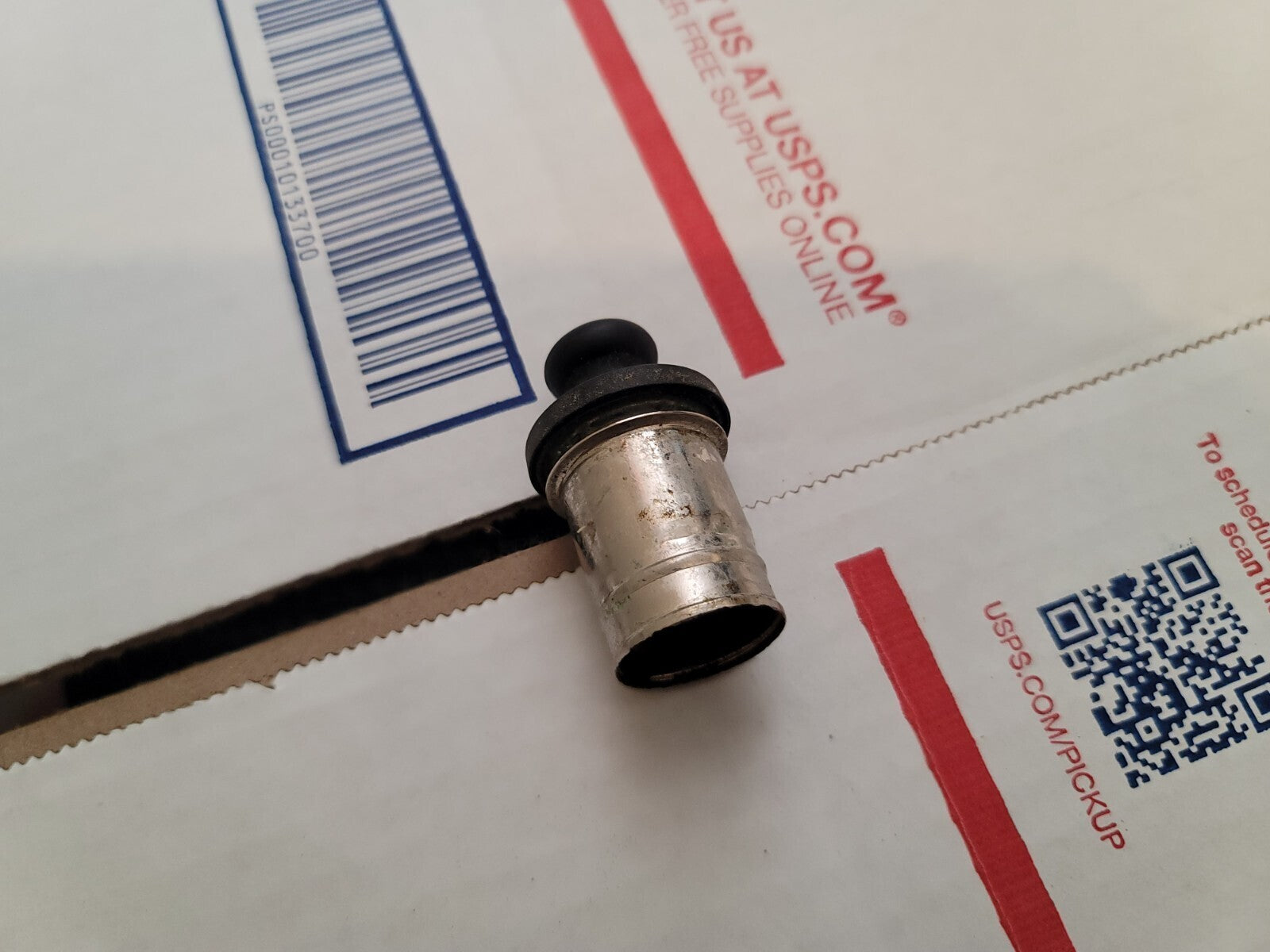OEM CHRYSLER JEEP CAR CIGARETTE LIGHTER SOCKET PLUG OEM 7L6
