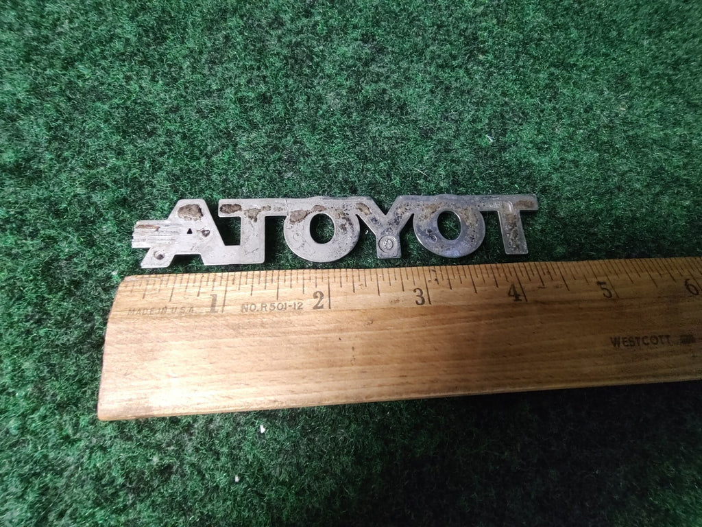 Toyota Rear Trunk Lid Emblem Name Plate Nameplate Chrome OEM Crack 1S6
